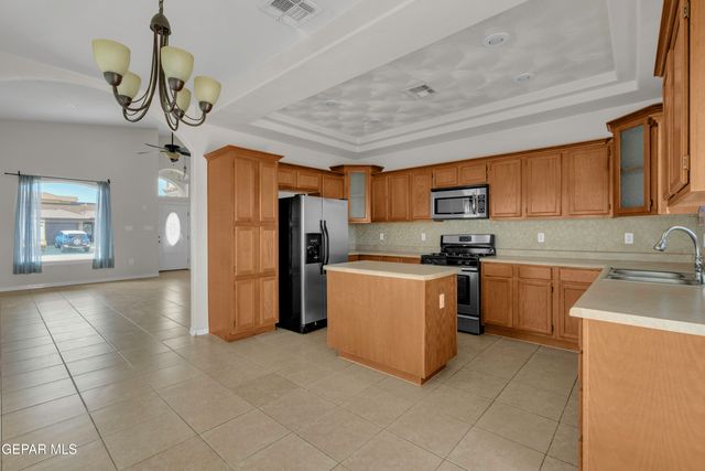 3260 MAPLE POINT Drive, El Paso, TX 79938