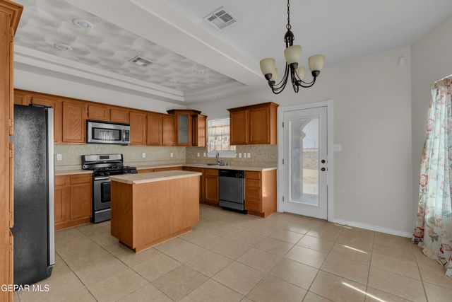 3260 MAPLE POINT Drive, El Paso, TX 79938