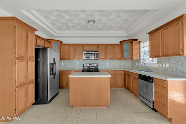 3260 MAPLE POINT Drive, El Paso, TX 79938