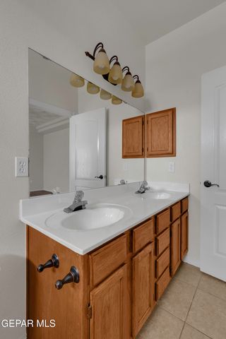 3260 MAPLE POINT Drive, El Paso, TX 79938