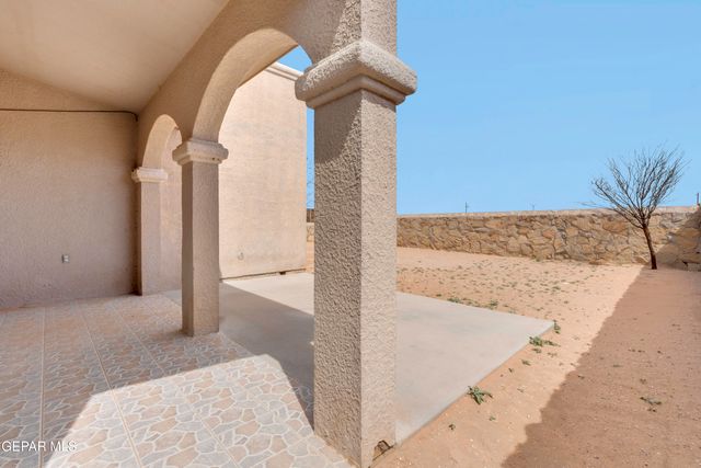3260 MAPLE POINT Drive, El Paso, TX 79938