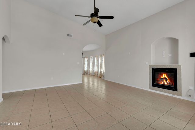 3260 MAPLE POINT Drive, El Paso, TX 79938