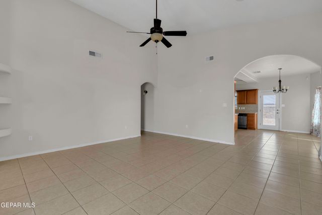 3260 MAPLE POINT Drive, El Paso, TX 79938
