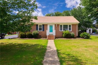 8272 Franklin Ln, Mechanicsville, VA 23111