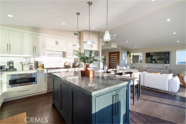2192 Crestview, Laguna Beach, CA 92651