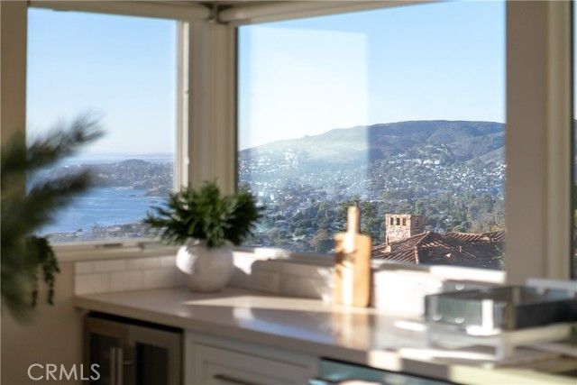 2192 Crestview, Laguna Beach, CA 92651