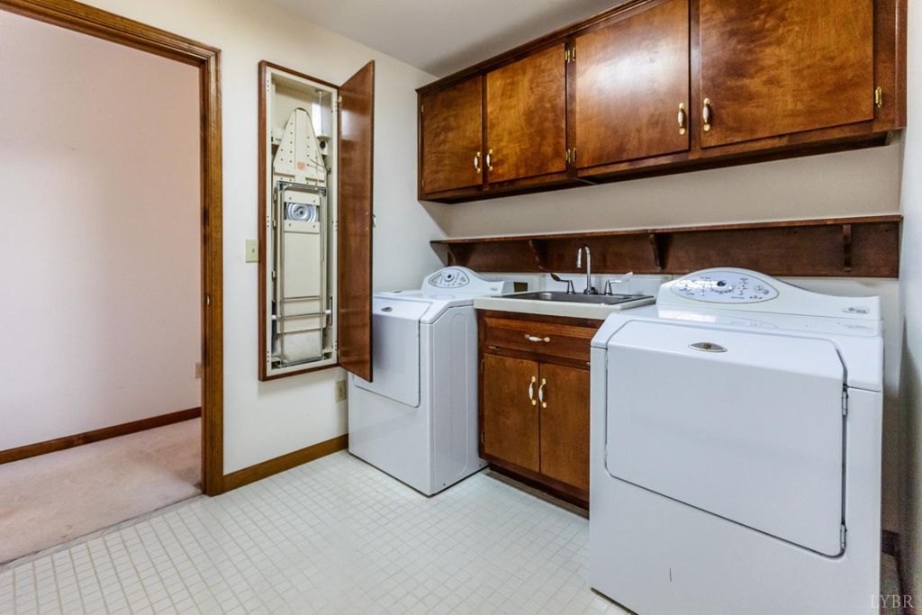Image 13 of property listing at 1783 Prince Edward Highway, Pamplin, VA 23958