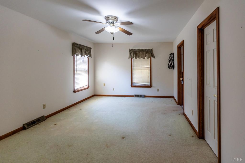 Image 14 of property listing at 1783 Prince Edward Highway, Pamplin, VA 23958