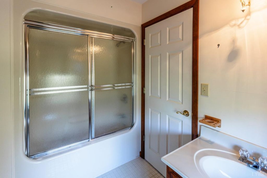 Image 17 of property listing at 1783 Prince Edward Highway, Pamplin, VA 23958