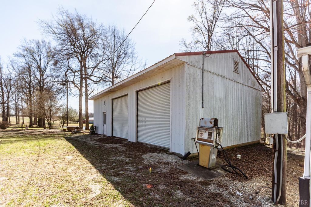 Image 35 of property listing at 1783 Prince Edward Highway, Pamplin, VA 23958
