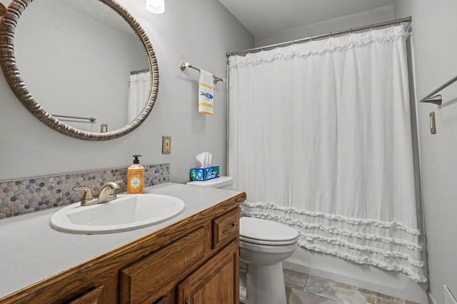2003 Harbor Inn Street, Holland, MI 49424