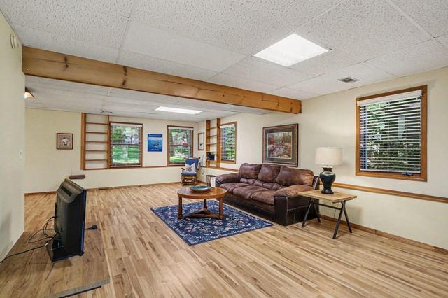 2003 Harbor Inn Street, Holland, MI 49424