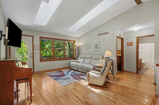 2003 Harbor Inn Street, Holland, MI 49424