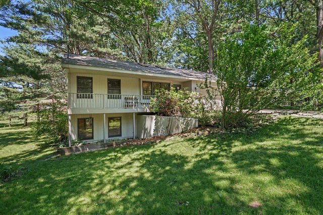 2003 Harbor Inn Street, Holland, MI 49424