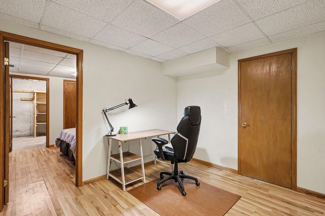 2003 Harbor Inn Street, Holland, MI 49424