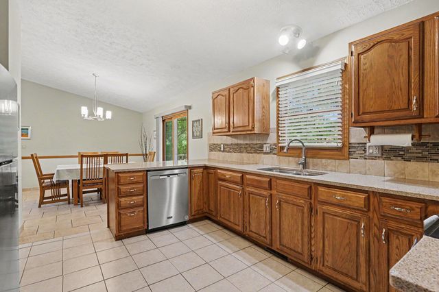 2003 Harbor Inn Street, Holland, MI 49424
