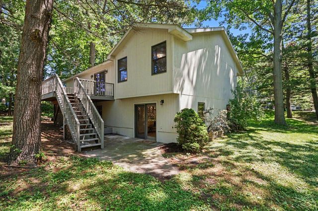 2003 Harbor Inn Street, Holland, MI 49424