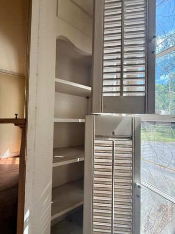 27 Covington Drive, Longview, TX 75602