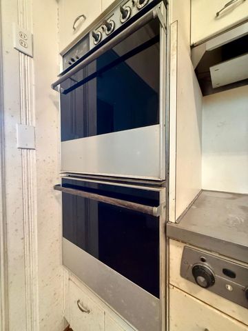 27 Covington Drive, Longview, TX 75602