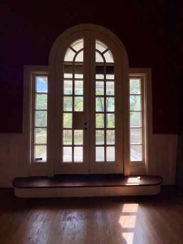 27 Covington Drive, Longview, TX 75602