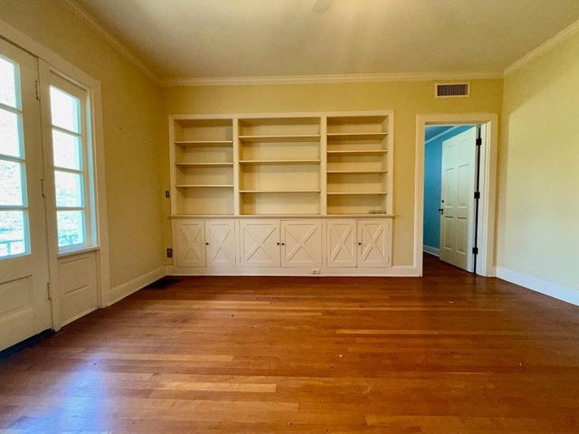 27 Covington Drive, Longview, TX 75602