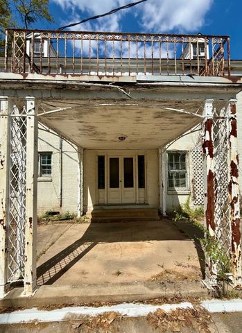 27 Covington Drive, Longview, TX 75602