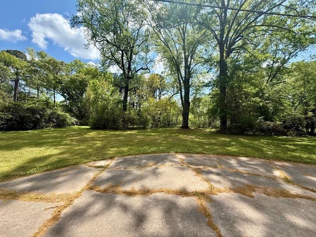 27 Covington Drive, Longview, TX 75602