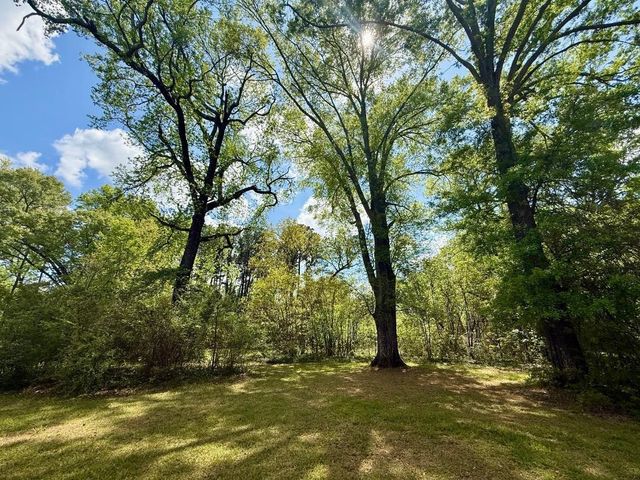 27 Covington Drive, Longview, TX 75602