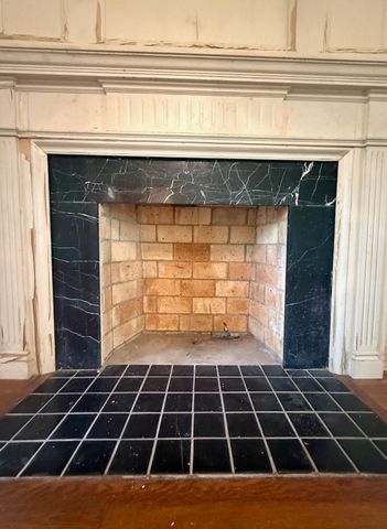 27 Covington Drive, Longview, TX 75602