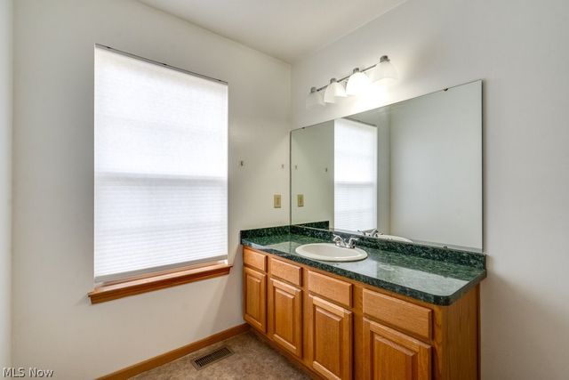 5223 Queen Ann Way, Painesville, OH 44077