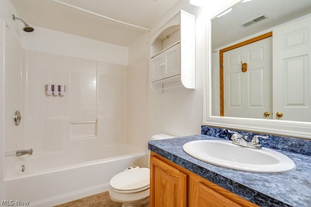 5223 Queen Ann Way, Painesville, OH 44077