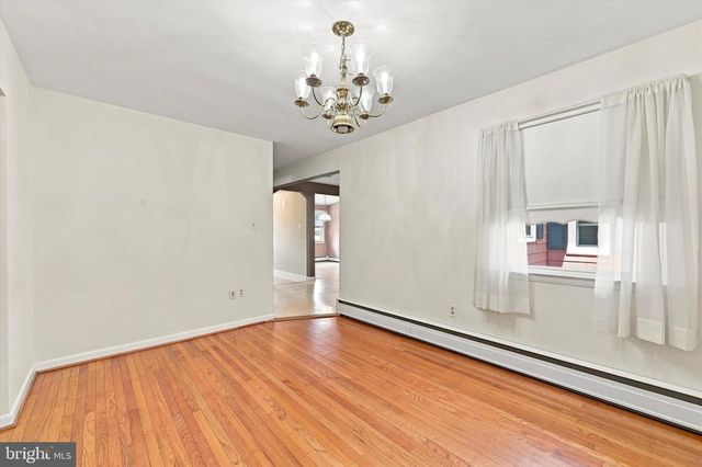 331 VALLEY RD, Media, PA 19063