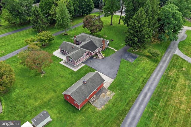 331 VALLEY RD, Media, PA 19063