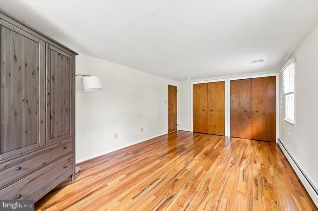331 VALLEY RD, Media, PA 19063