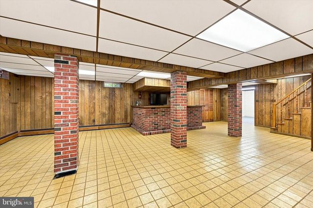 331 VALLEY RD, Media, PA 19063