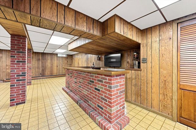 331 VALLEY RD, Media, PA 19063