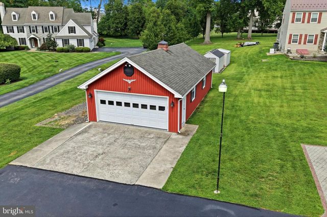 331 VALLEY RD, Media, PA 19063