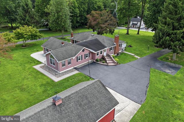 331 VALLEY RD, Media, PA 19063