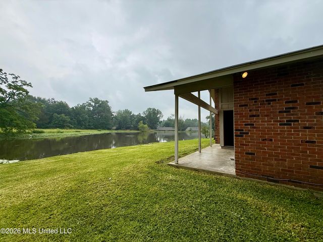 105 Carrie Drive, Clinton, MS 39056