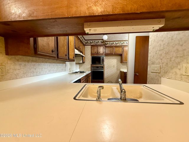 105 Carrie Drive, Clinton, MS 39056