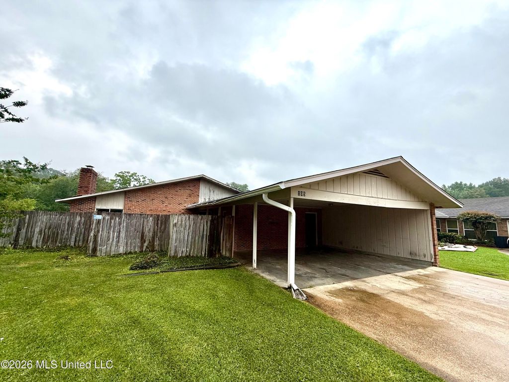 105 Carrie Drive, Clinton, MS 39056