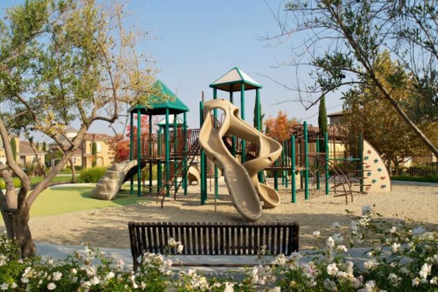 3859 Richmond Avenue, Clovis, CA 93619