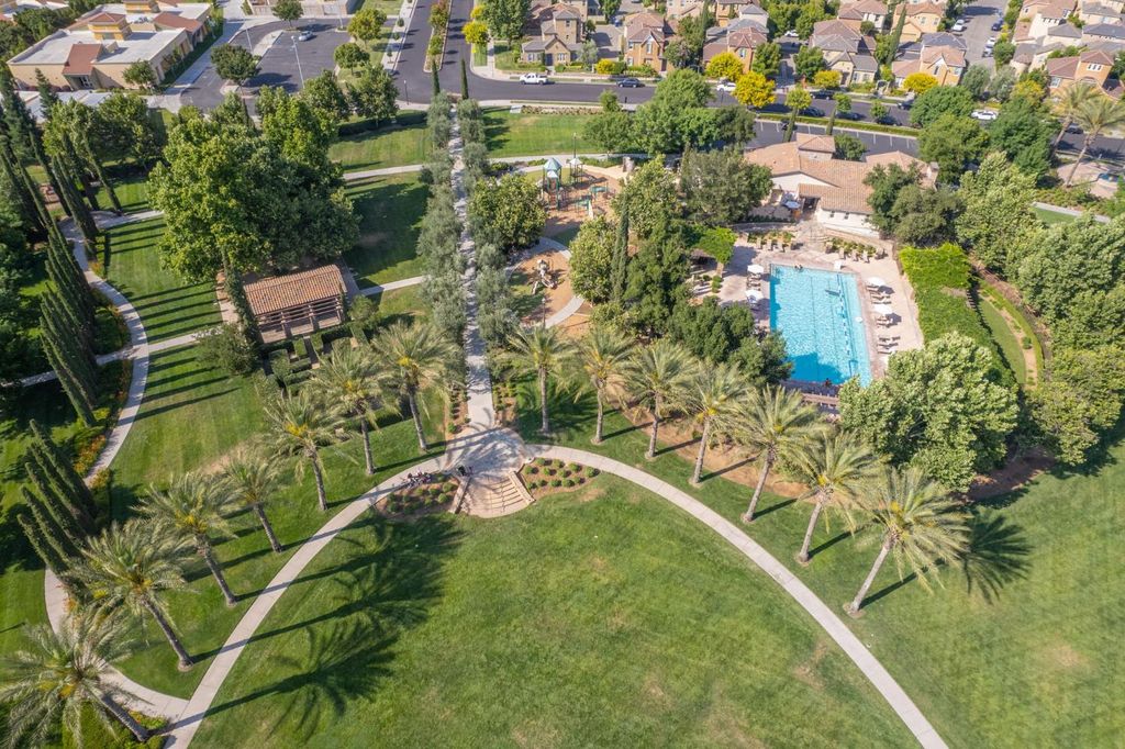 Image 30 of property listing at 3859 Richmond Avenue, Clovis, CA 93619