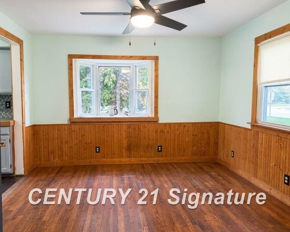 3244 S Center Road, Burton, MI 48519