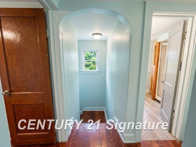 3244 S Center Road, Burton, MI 48519