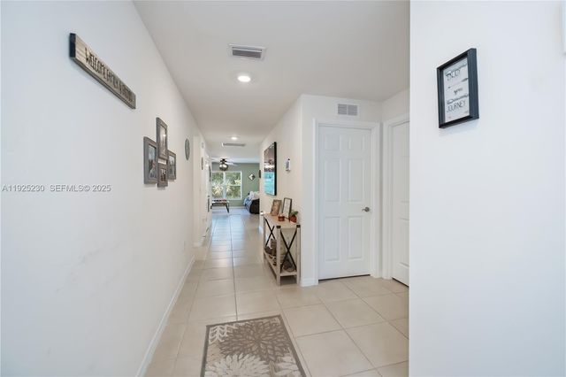 6058 S Moss Circle, La Belle, FL 33935