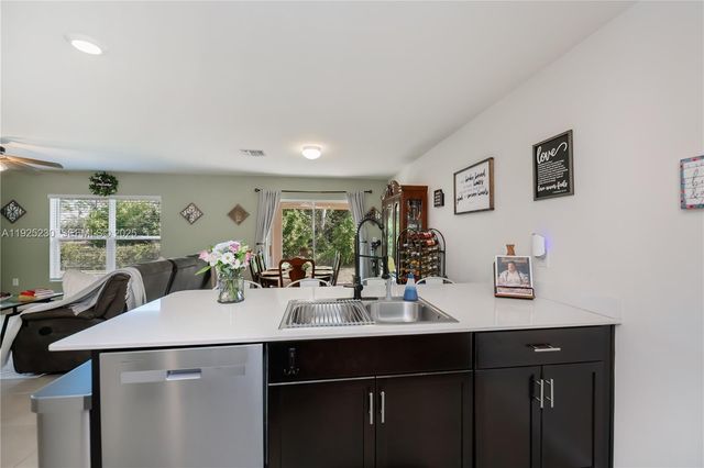 6058 S Moss Circle, La Belle, FL 33935