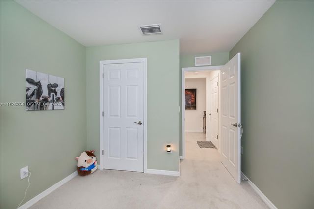 6058 S Moss Circle, La Belle, FL 33935