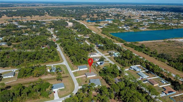 6058 S Moss Circle, La Belle, FL 33935
