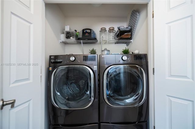 6058 S Moss Circle, La Belle, FL 33935